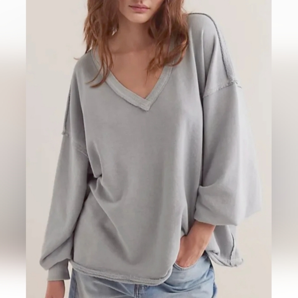 NWT FREE PEOPLE WE THE FREE COLD WINTER GRAY VENICE V-NECK PULLOVER SWEATSHIRT